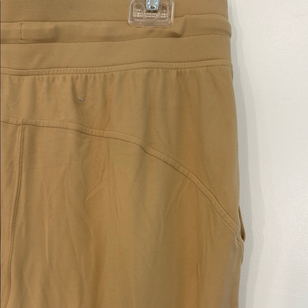 Lululemon Athletica Tan Jogger Sweatpants with Tapered Legs - Picture 5 of 6
